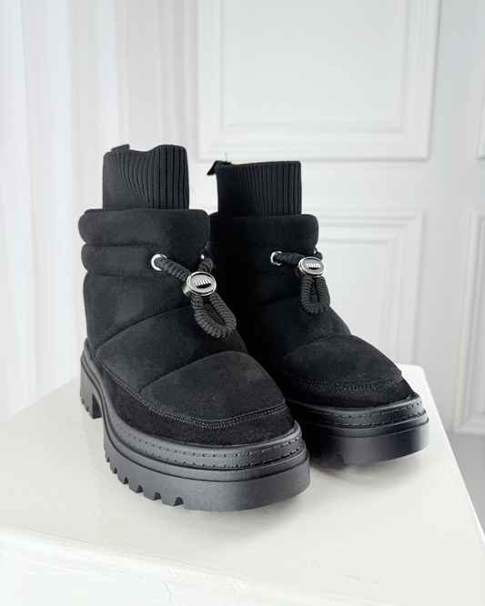 ALASKA NEGRA