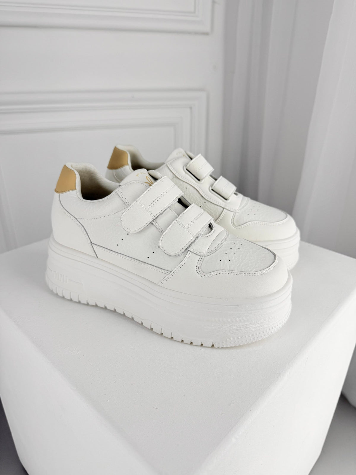 NUBE BLANCO CON BEIGE