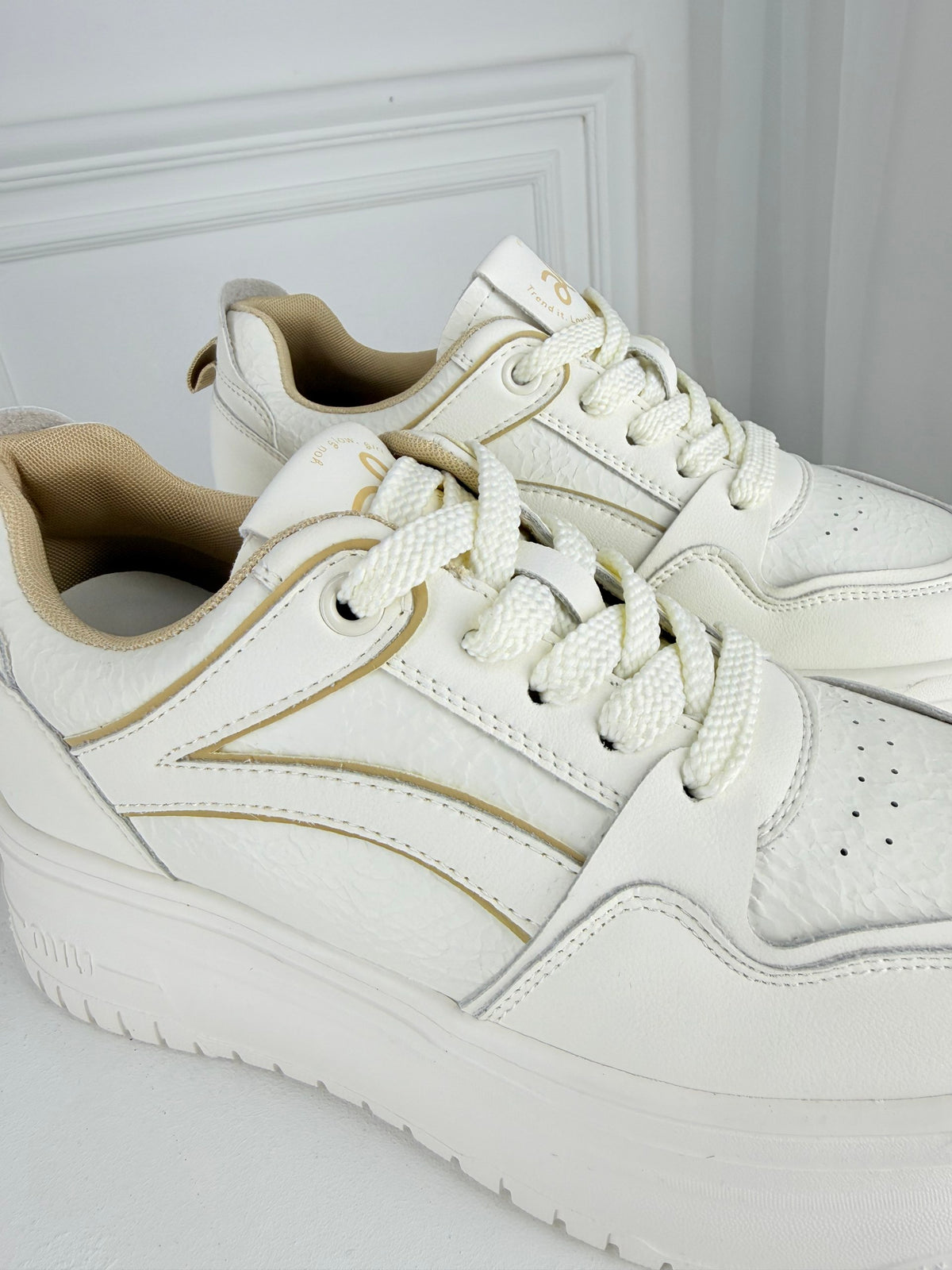 CLEO BLANCO CON BEIGE