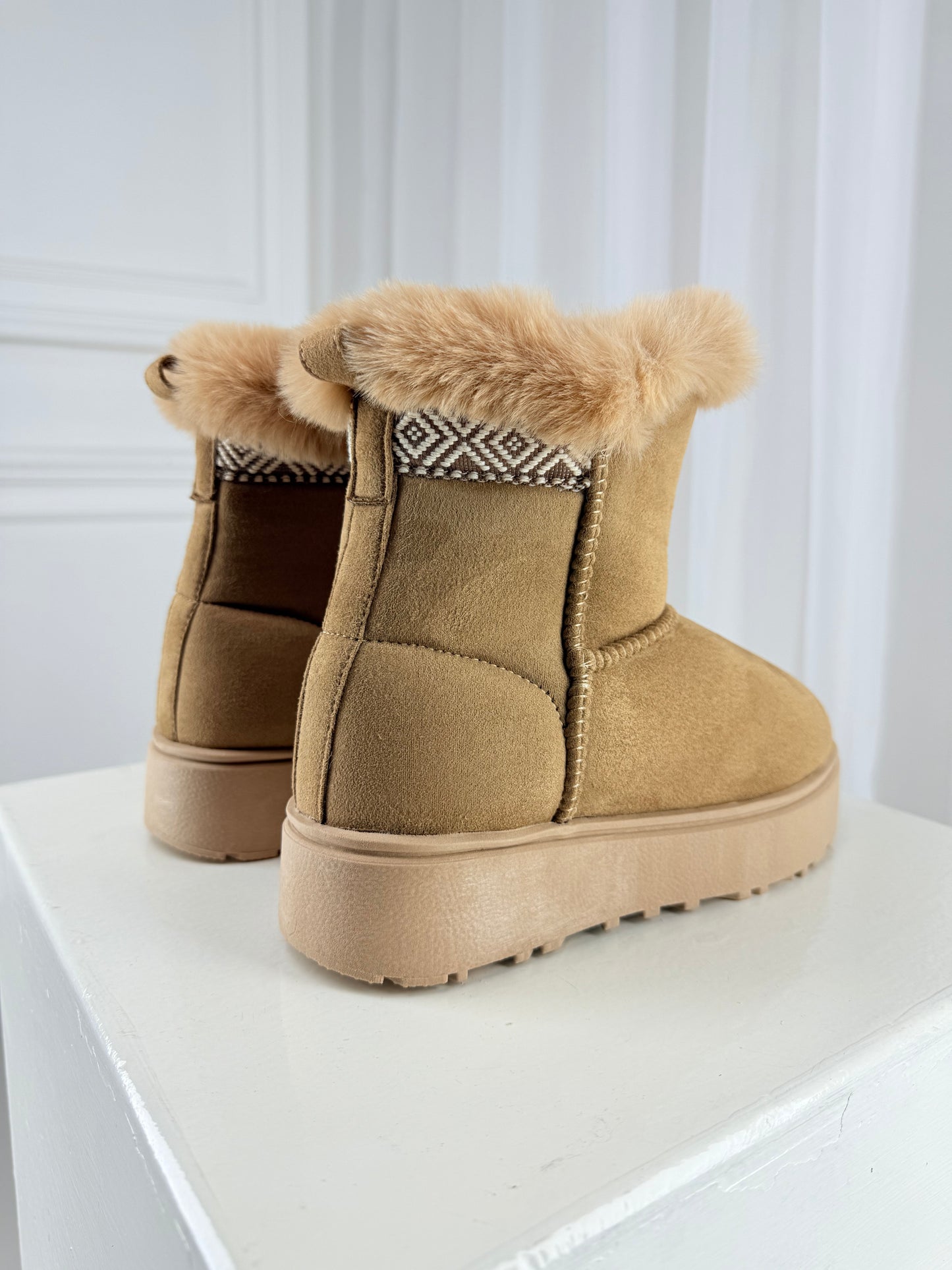 MONTREAL TAUPE